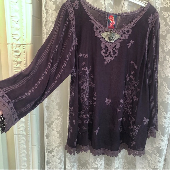 JOHNNY WAS * NWOT Eggplant Purple/Lilac Embroidered Top with Pockets - Picture 3 of 5